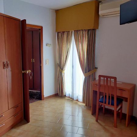 Hostal Casa Pepe Tauste Esterno foto