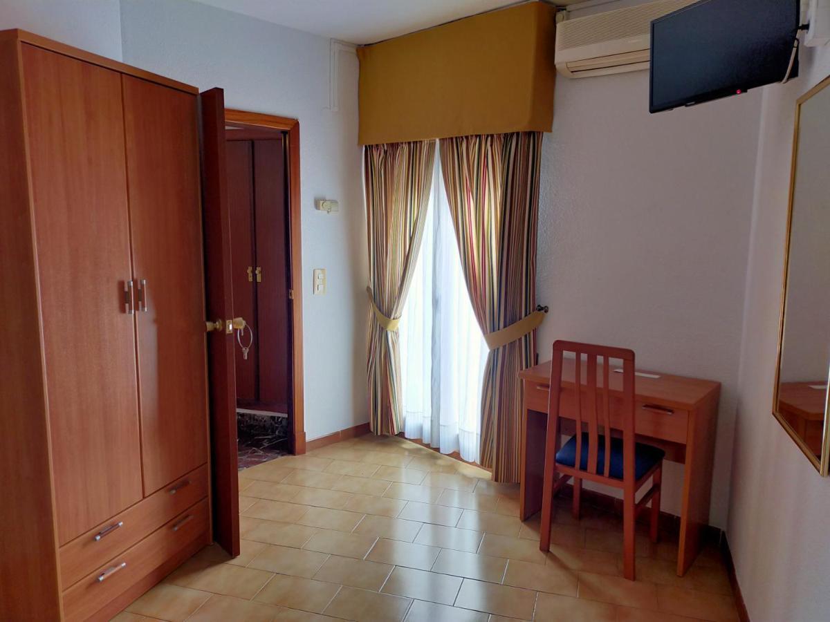 Hostal Casa Pepe Tauste Esterno foto