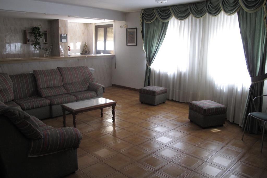 Hostal Casa Pepe Tauste Esterno foto